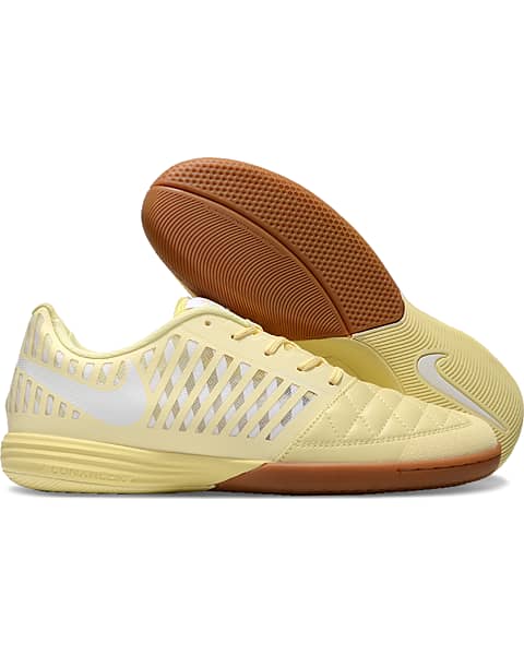 Nike Gato