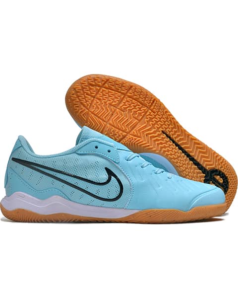 Nike Tiempo