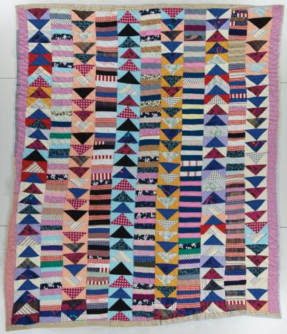 Wild Goose Chase quilt photo showing a wild goose chase pattern. 