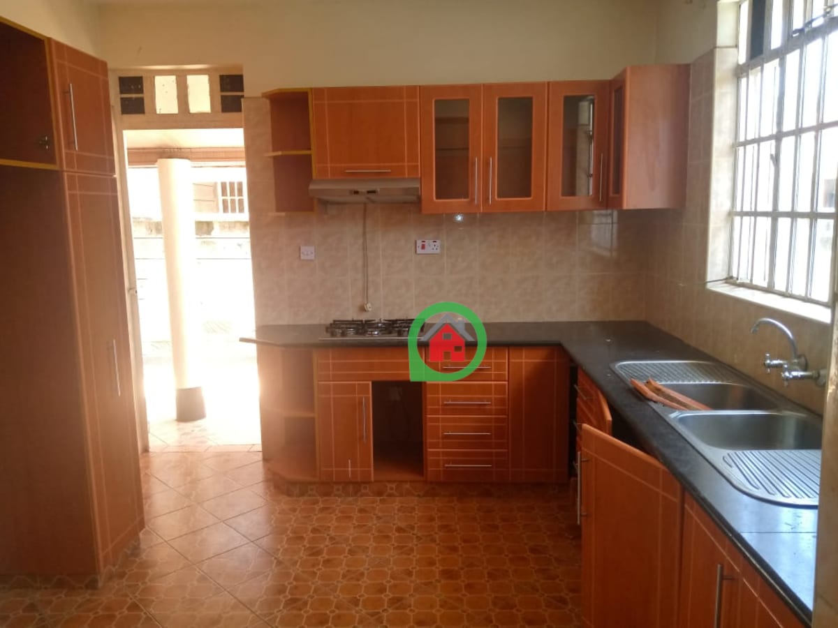 Four bedroom house for rent in Karen