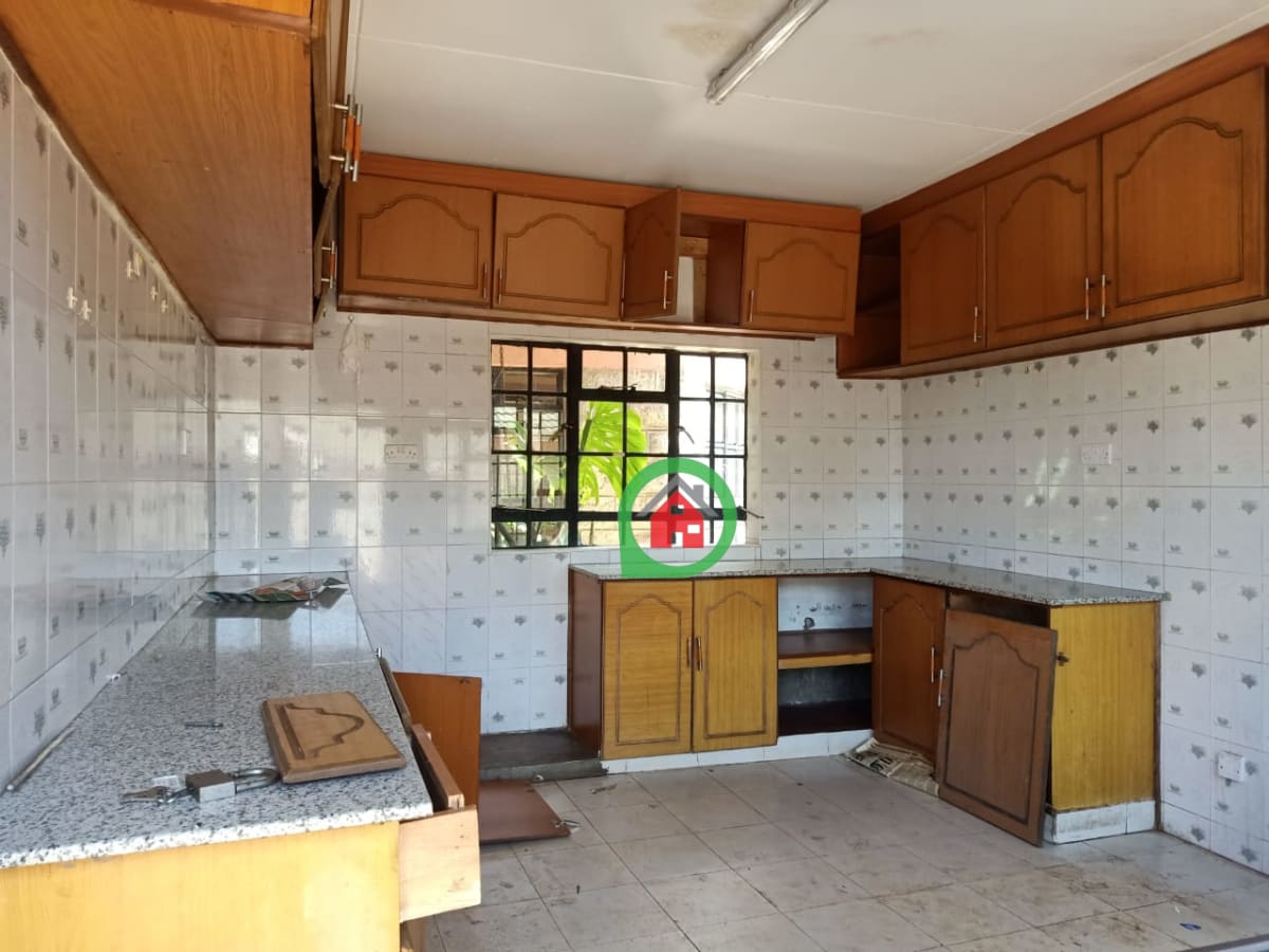 Four bedroom house for rent in Kerarapon, Nairobi