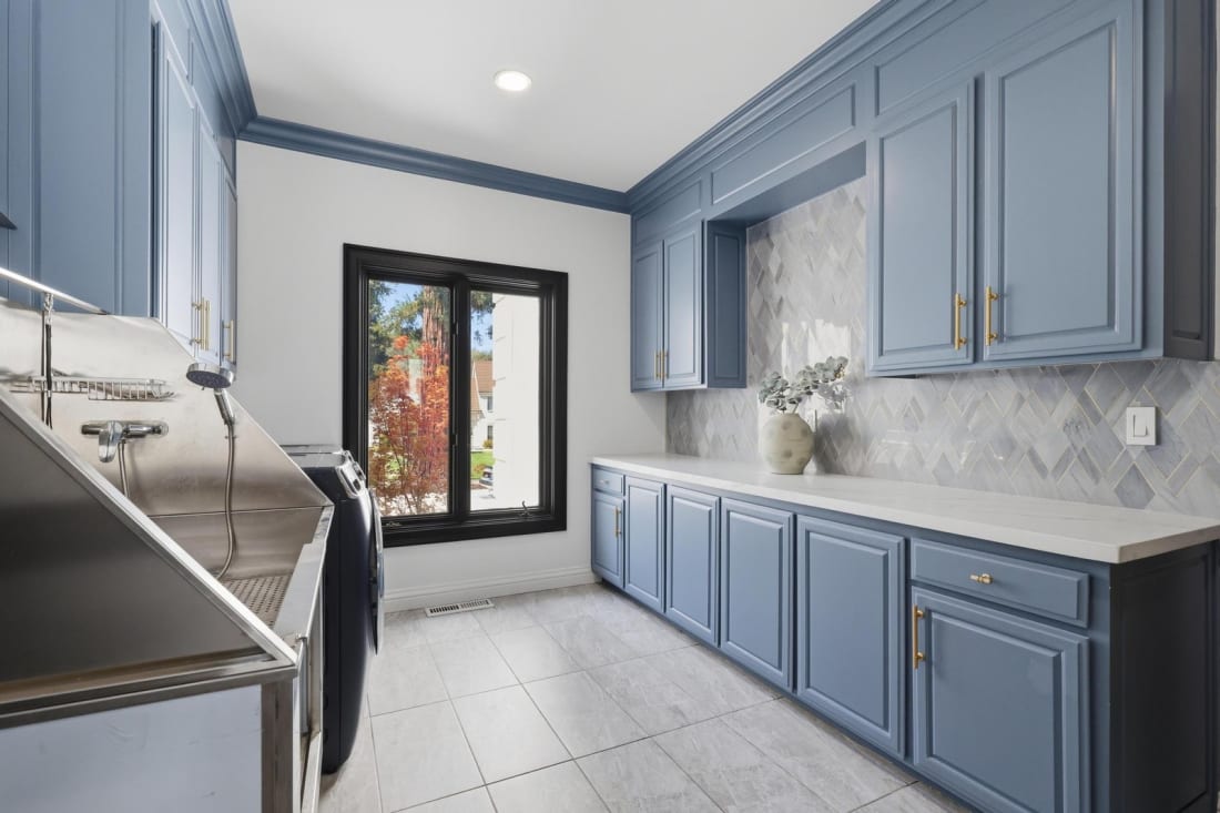 Laundry & Mudroom, Placer Canyon estate