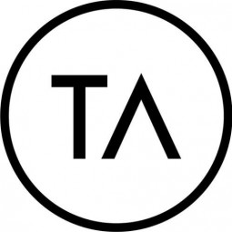 TA | BYRON BAY logo