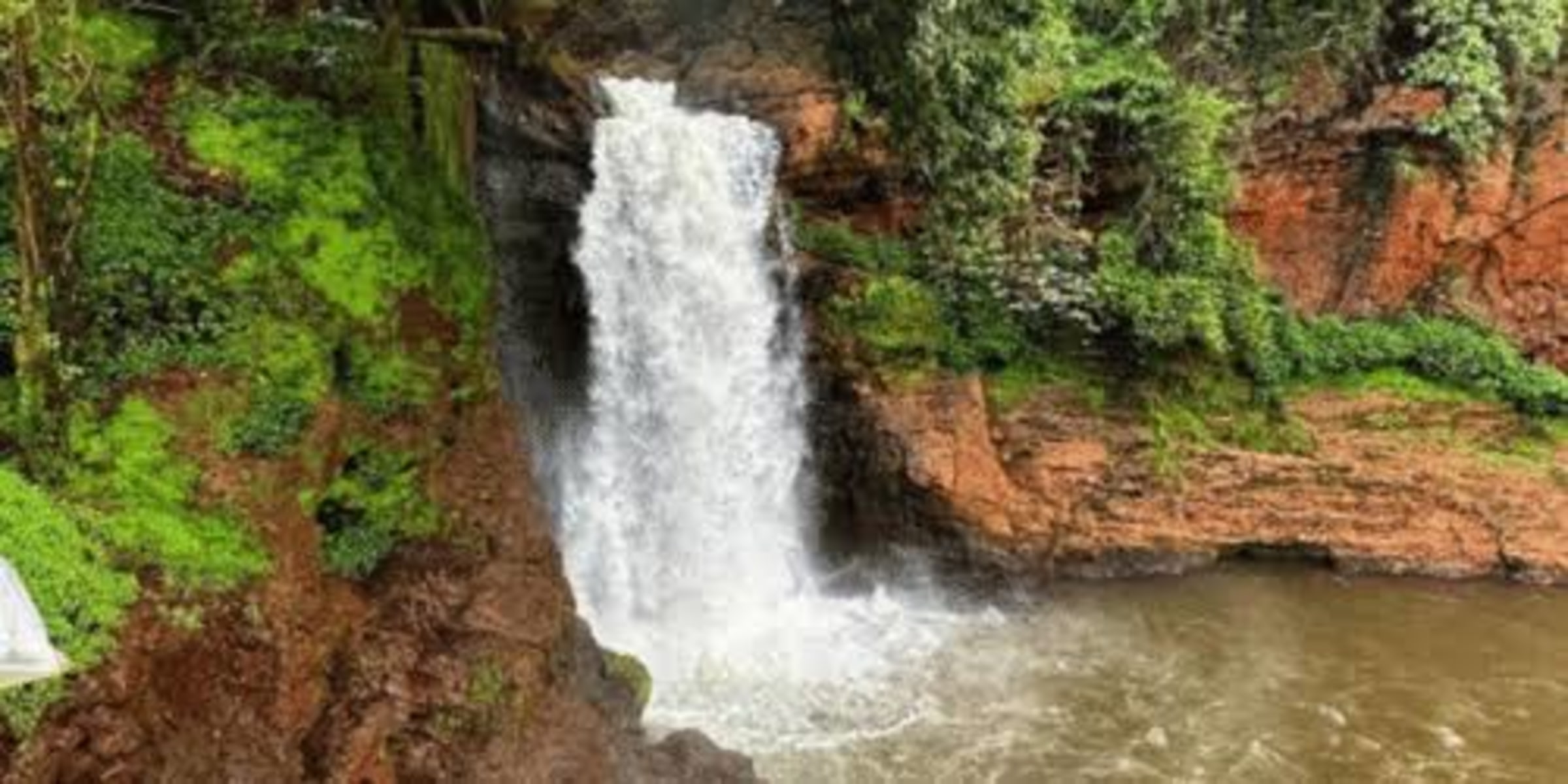Cascada de Arvalem