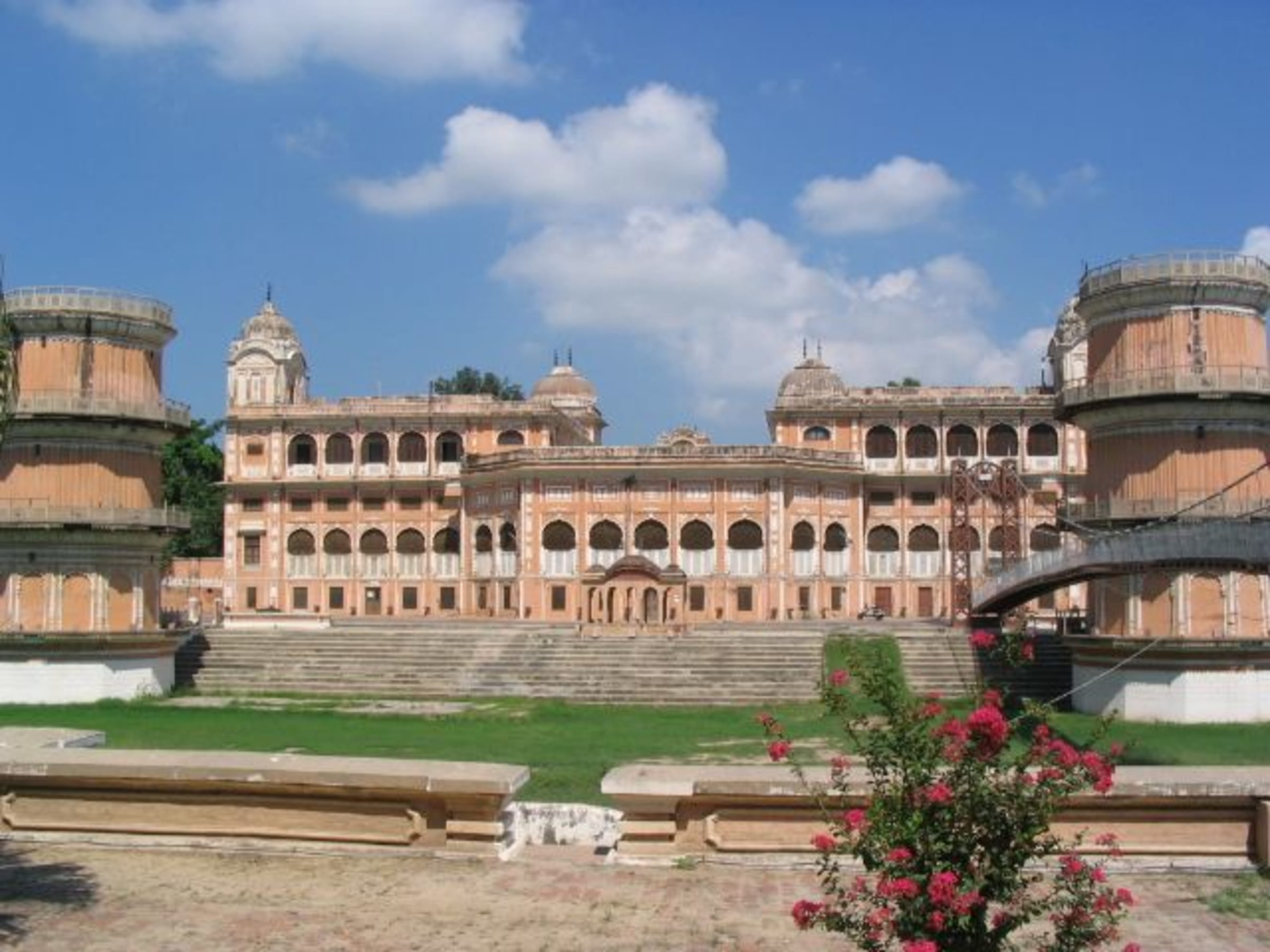 Sheesh Mahal