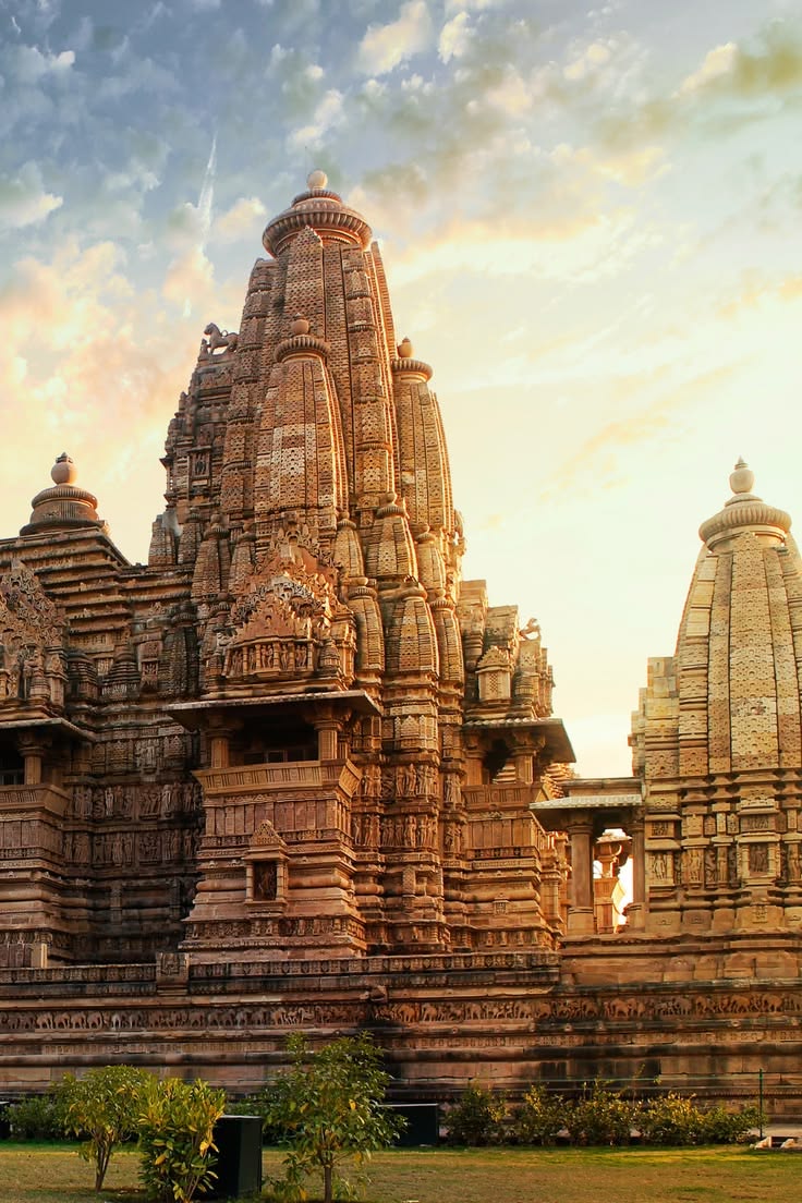Rajasthan Heritage, Khajuraho & Varanasi Journey