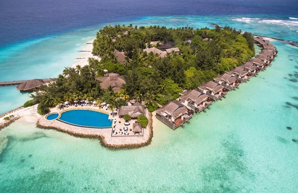 DAY 2 — CORAL REEF & ISLAND LEISURE