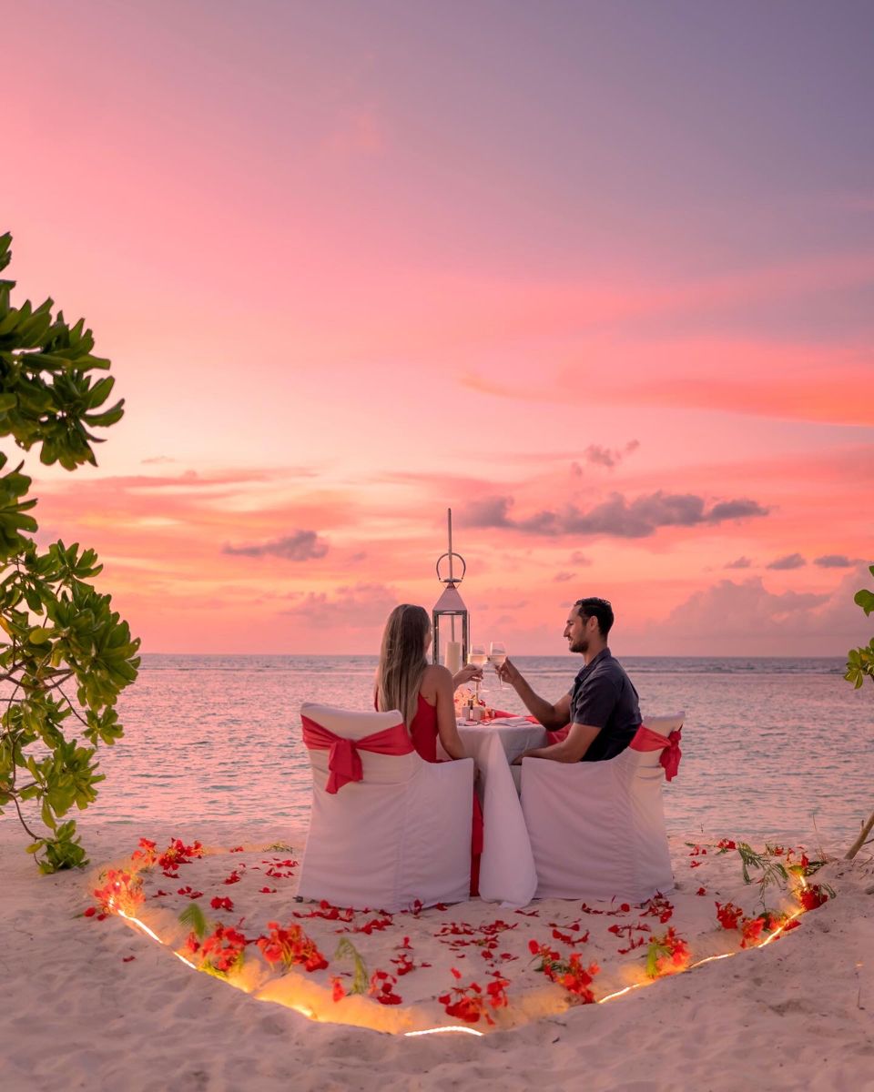 DAY 6 — PRIVATE ROMANTIC DINNER