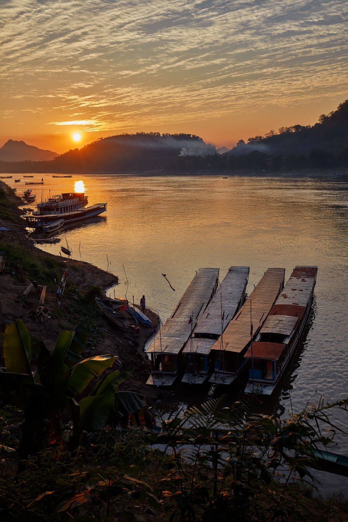 Tak Bat Monks Alms & Kuang Si Waterfalls