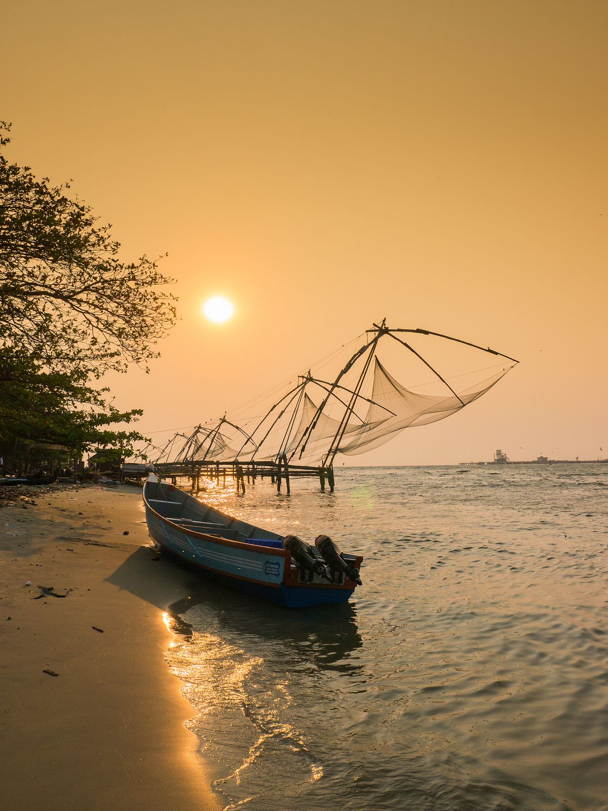 Munnar to Cochin & Kathakali Show