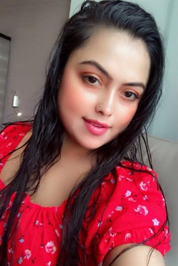 Bollywood escort Mumbai- Escort in Mumbai Photos 2 of 4