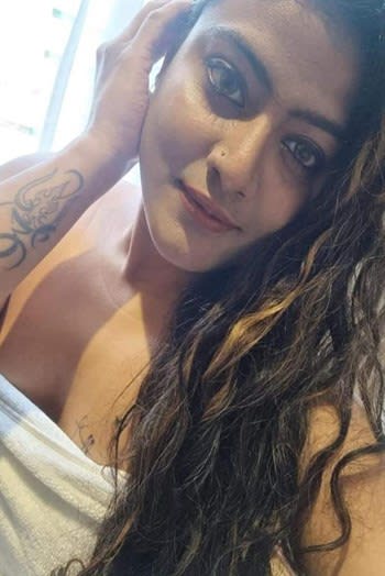 Find Indian Threesome Escorts in Mumbai in only 3000- Escorts in Mumbai Photo-3 of 3