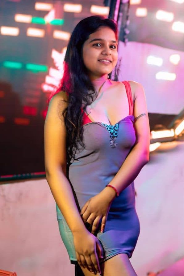 LOW PRICE LOCAL girl- Escorts in Mumbai Photo-4 of 5