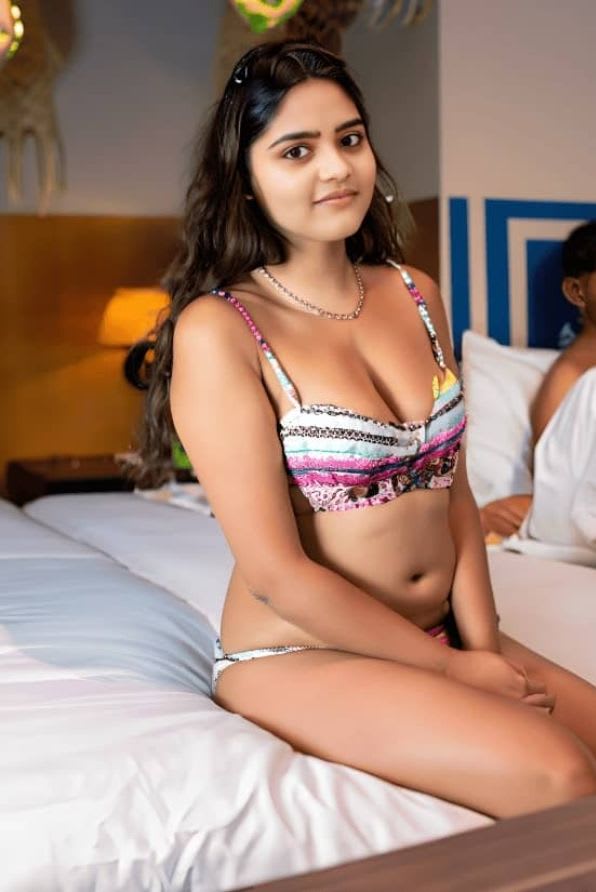 Real Meet or Cam Show - Escorts in Mumbai Photo-4 of 5