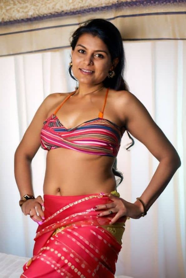 VIDEO CALL SERVICE AVAILABLE- Escorts in Mumbai Photo-1 of 2
