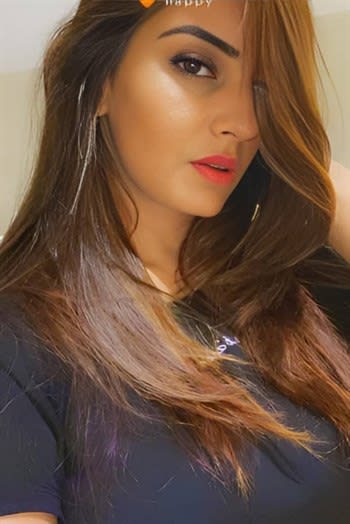 Mature escort- Escorts in Mumbai Photo-3 of 4
