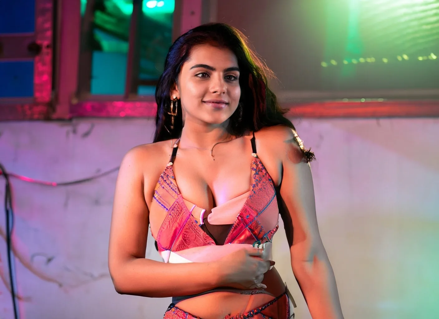 Mumbai Sex Workers Phone Numbers for sexy Talk