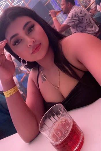 Sexy Aunty Escorts In Mumbai