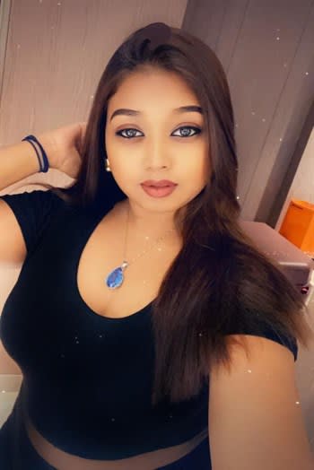LOW PRICE LOCAL girl-Escort in Mumbai Photos Photos 1 of 4