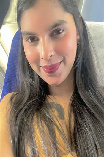 Full Nude Call Service-Escort in Mumbai Photos Photos 1 of 4