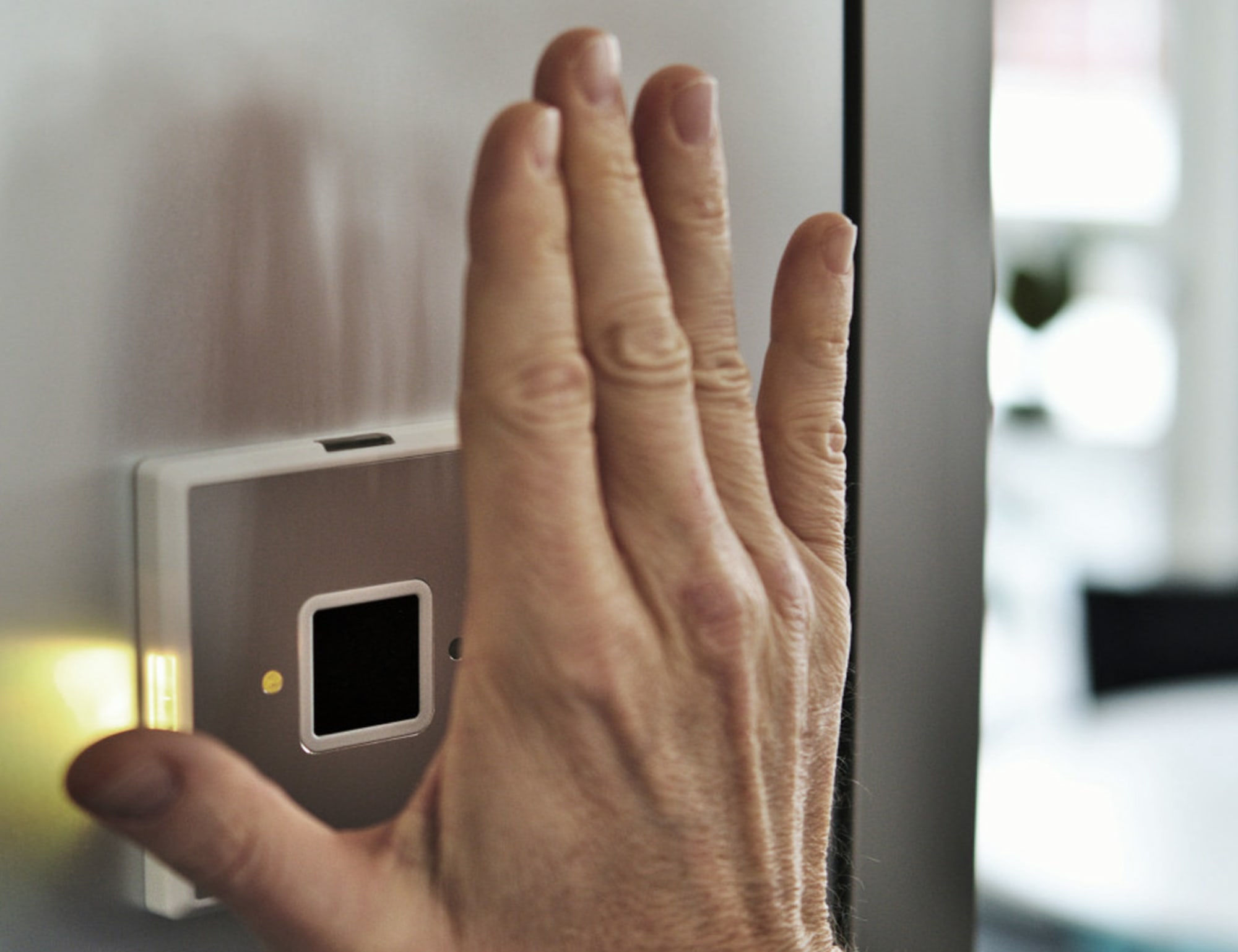 Smart Home Zutrittssystem mit Venenscanner mittels Infrarot