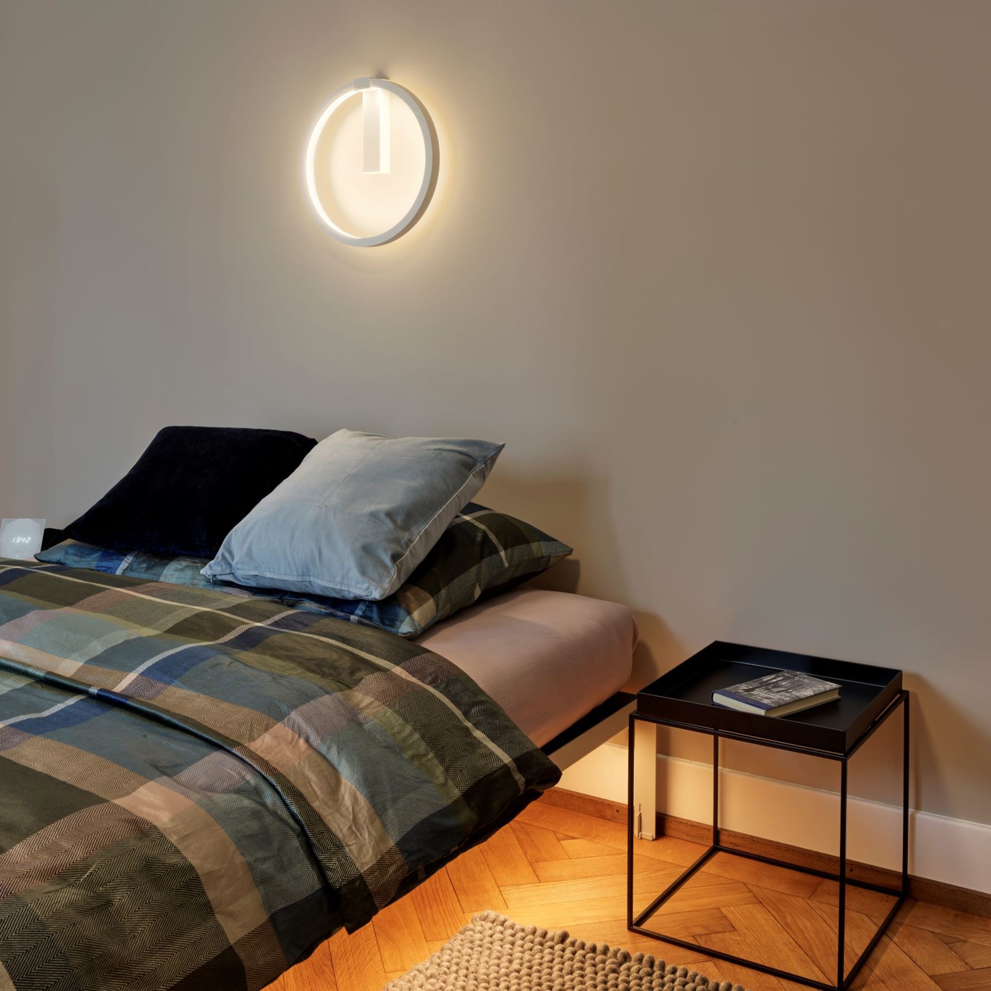Schlafzimmer im Smart Home Showroom mit Loxone