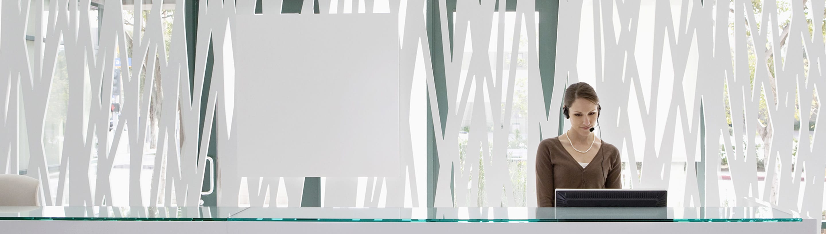 hr@intesasanpaolobank.al