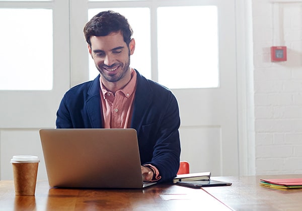 boy in laptop