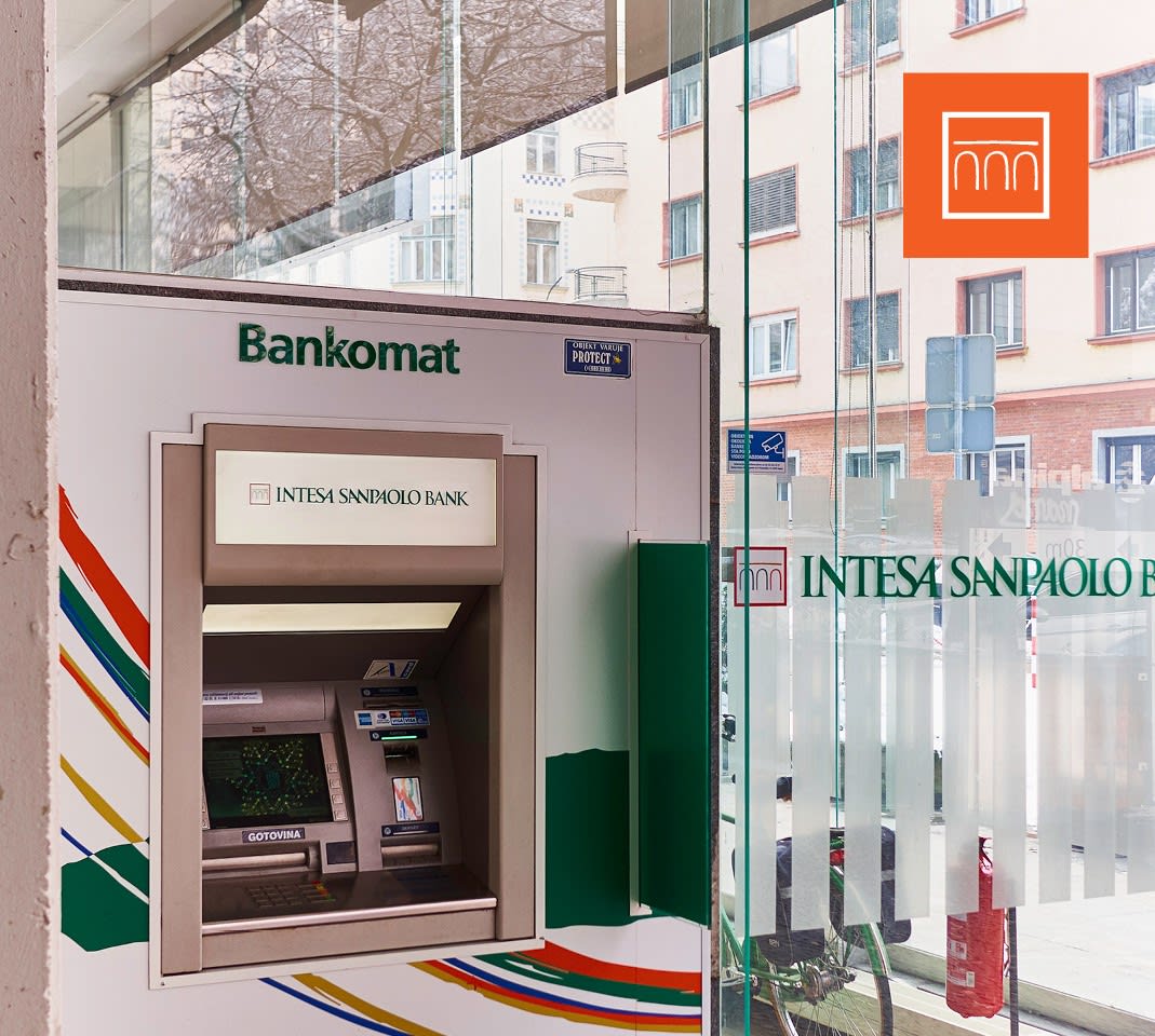 bankomat intesa sanpaolo bank