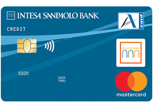 Na sliki je kartica z odloženim plačilom Activa Mastercard.
