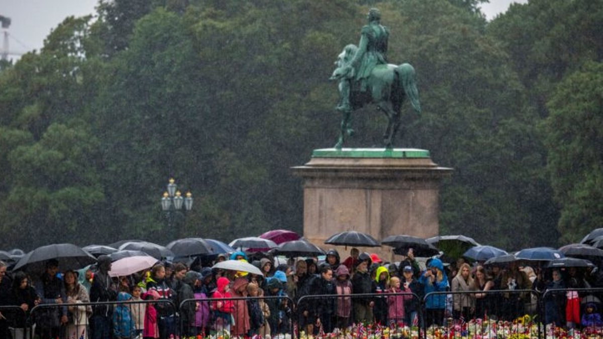 Norway mourns King Harald V Norway mourns King Harald V - king harald