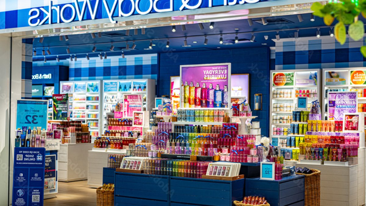 Bath & Body Works sales dip cuts outlook Bath & Body Works sales dip cuts outlook - bath & body works sales