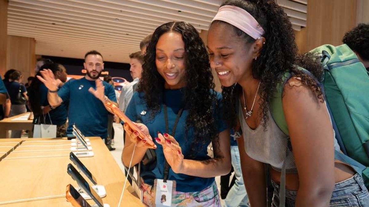 Apple ignores decline of cheap smartphone market Apple ignores decline of cheap smartphone market - cheap smartphones