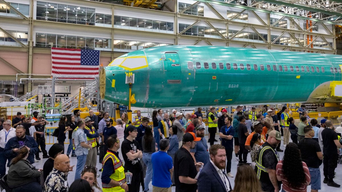 United debates fate of surplus 737 Max seats - united 737 max