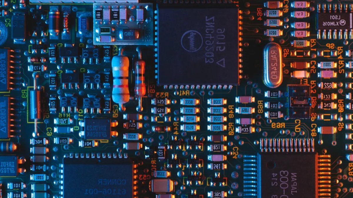 Trump Tariffs Aim to Boost US Chip Manufacturing