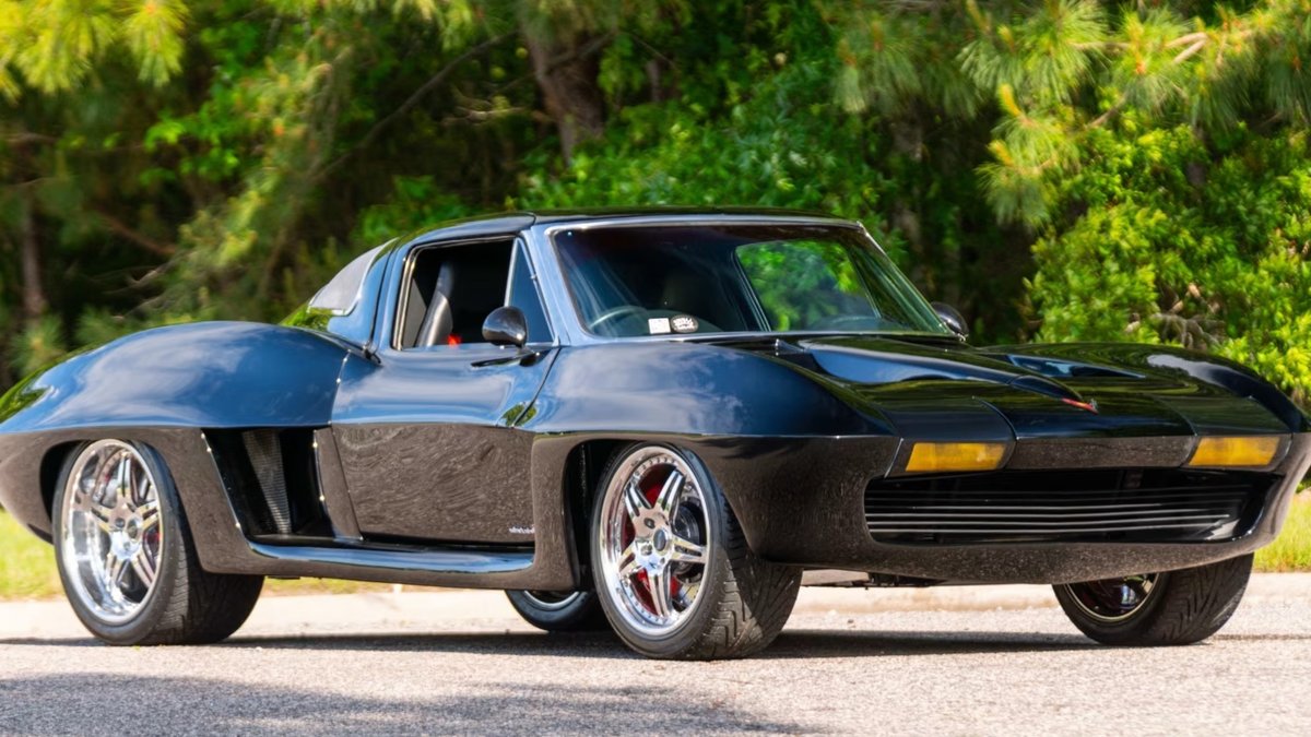 Mid-Engine Split-Window Corvette C2 Divides Opinion Mid-Engine Split-Window Corvette C2 Divides Opinion - split-window corvette c2