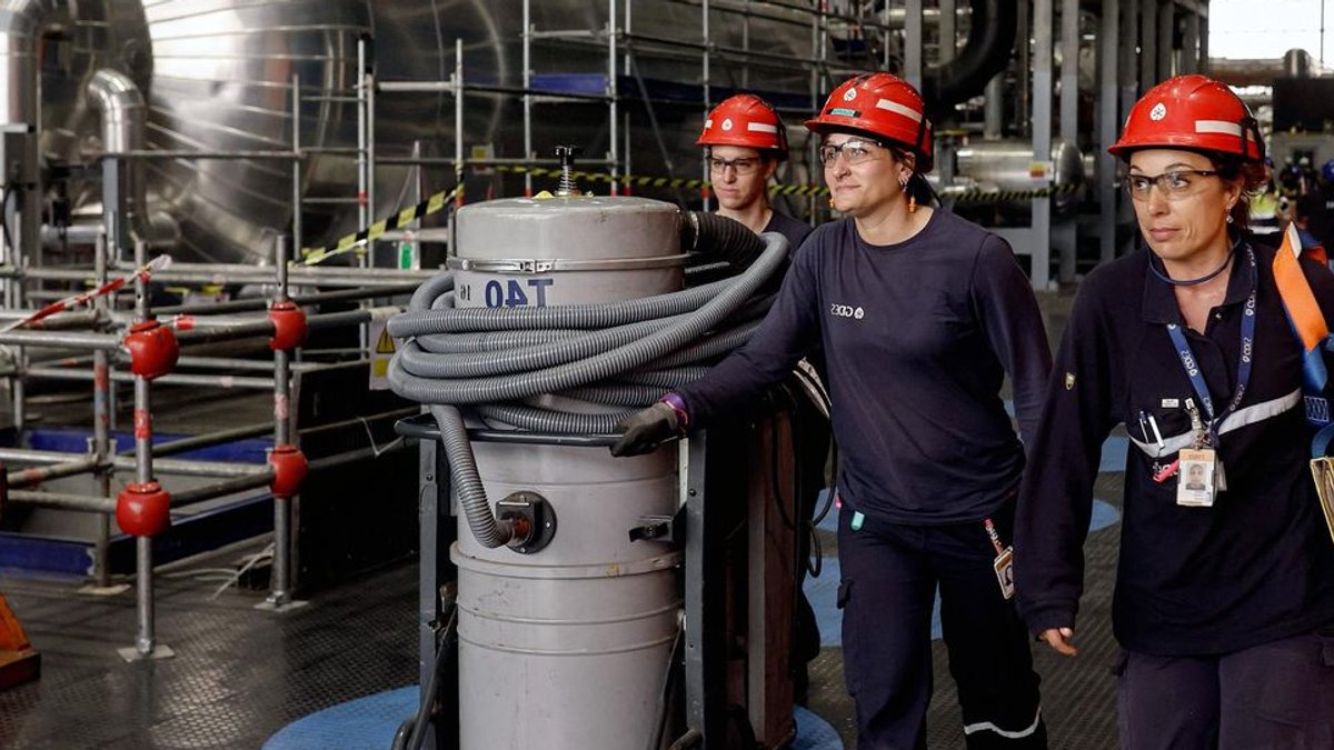 Spain Nuclear Power Extension Stabilizes Fragile Grid Spain Nuclear Power Extension Stabilizes Fragile Grid - spain nuclear power