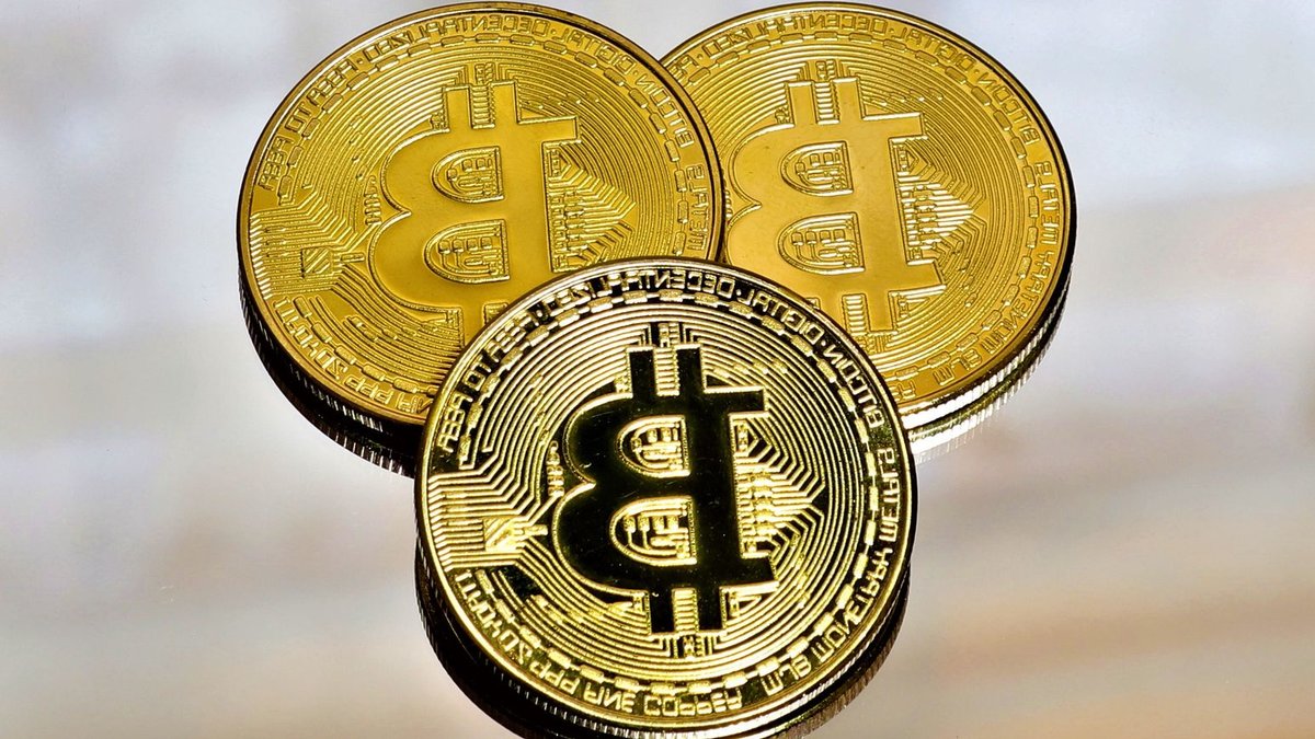 BlackRock Backs Bitcoin in the Long Run - bitcoin long-term investment