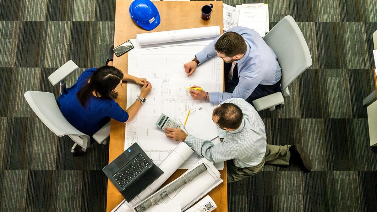Mentors Guide Next Generation of Engineers - engineering mentorship