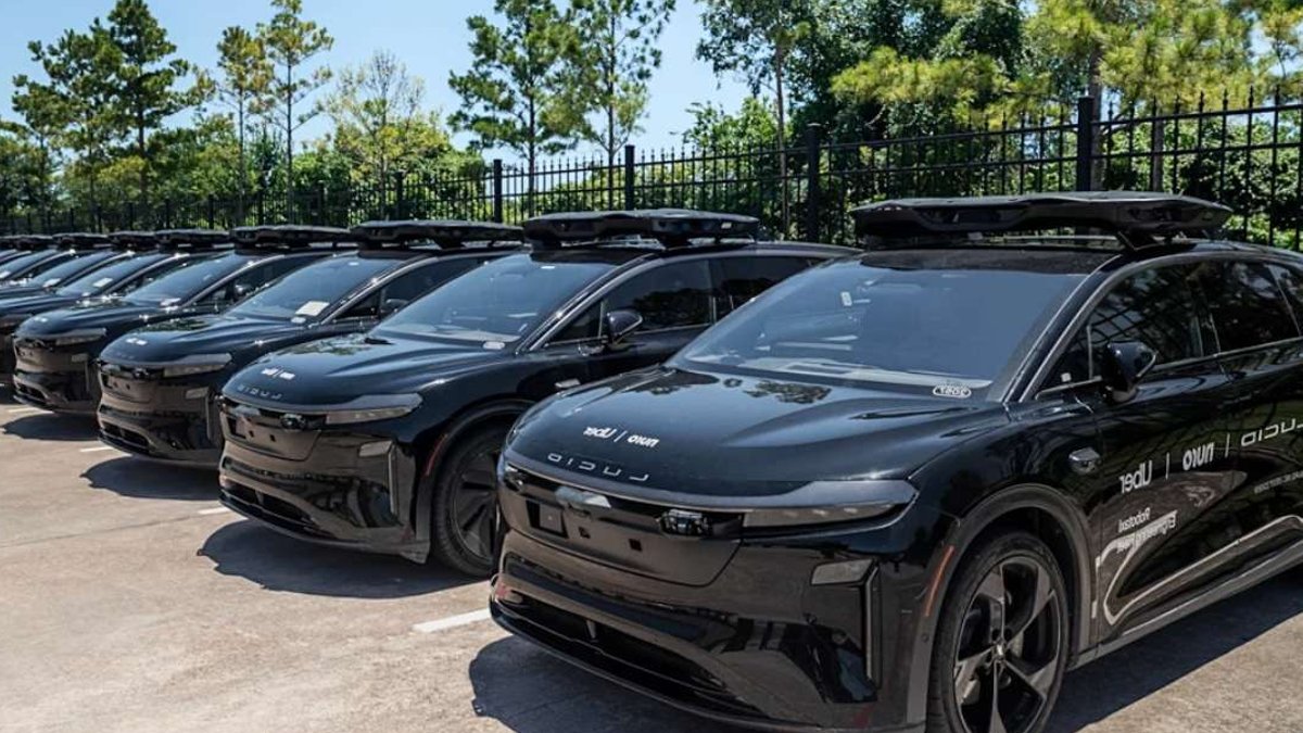 Lucid's Three Pivot Points Signal Success - lucid motors