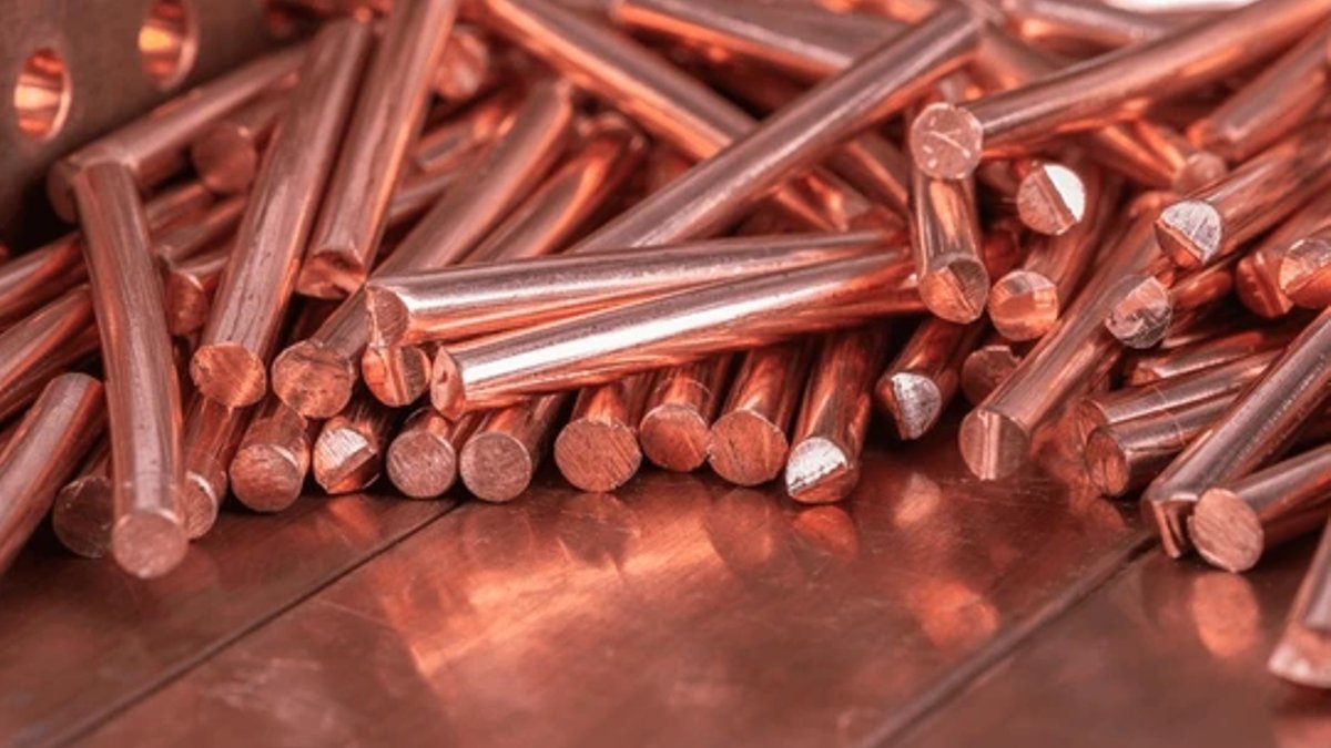 Copper Falls as Mideast Crisis Clouds Global Outlook - copper falls