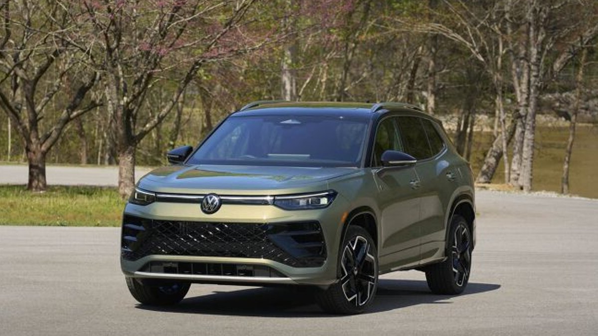 Volkswagen Tiguan for GTI owners with families - volkswagen tiguan