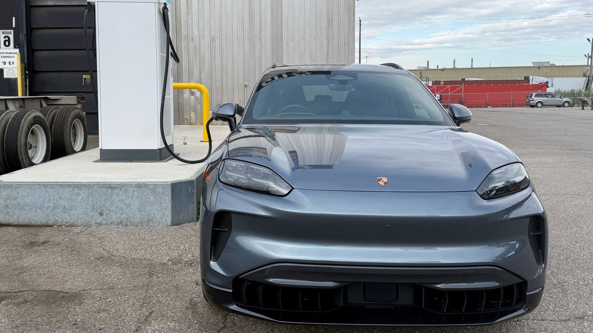 Porsche Cayenne EV Charging Proves Extremely Fast - porsche cayenne