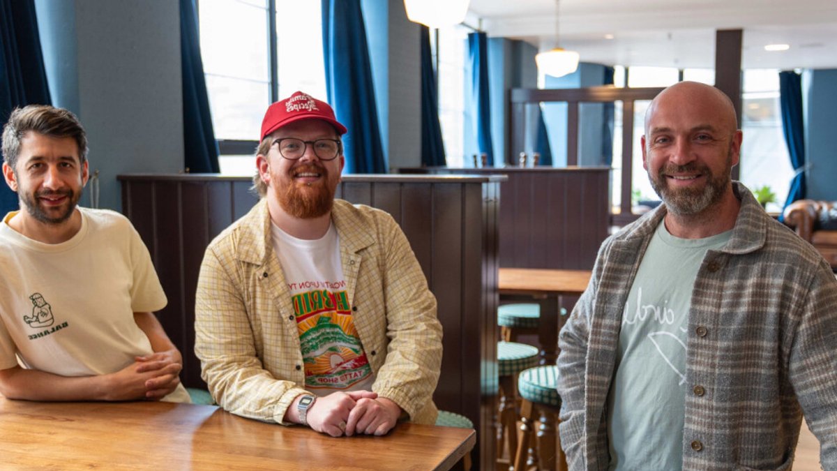 Full Circle opens first Fenwick pub - full circle fenwick pub