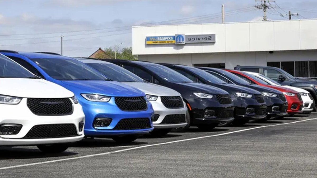 Stellantis dealers vie for Carvana sales crown - carvana sales