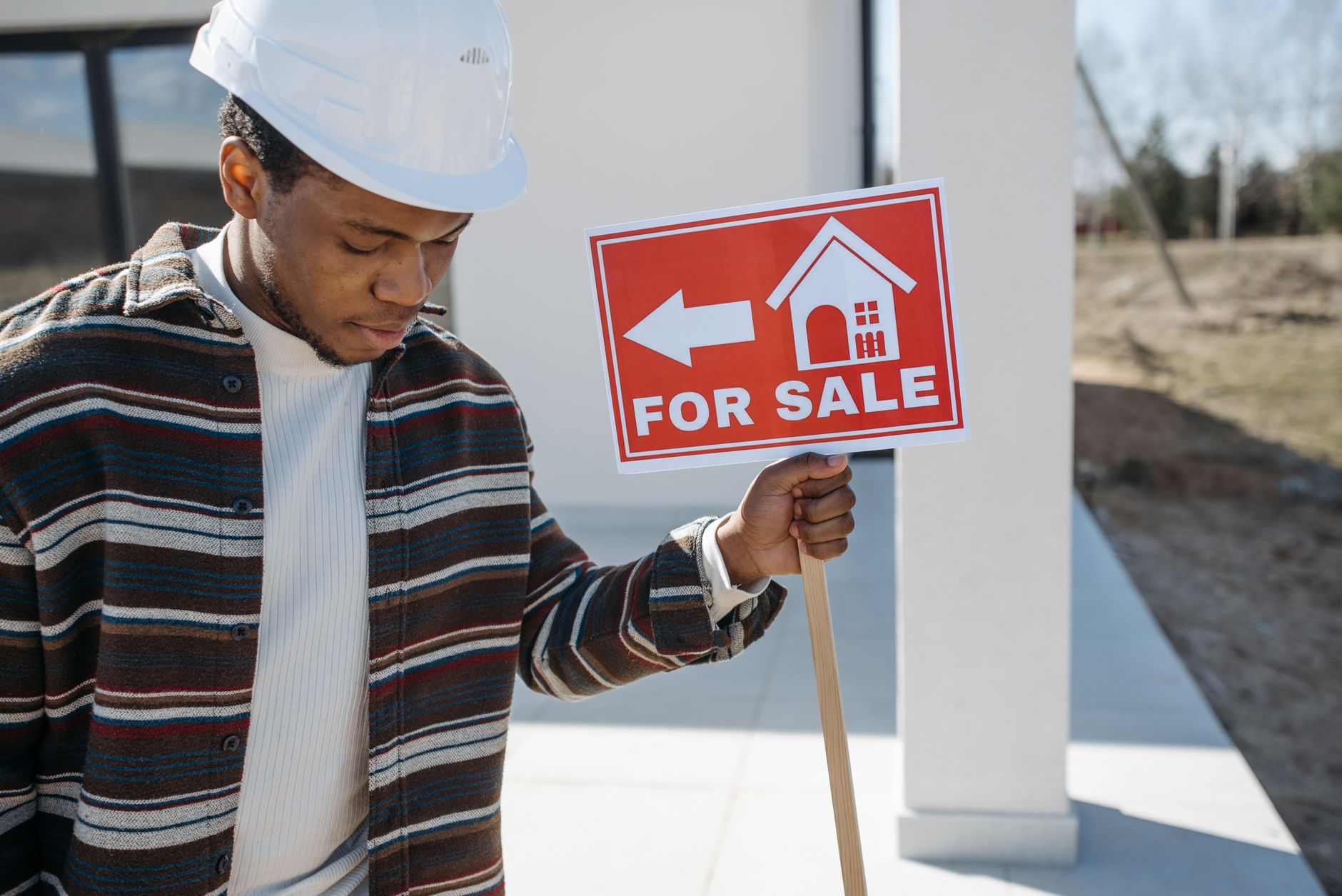 How to Get on the Housing Ladder as a Young, First Time Buyer