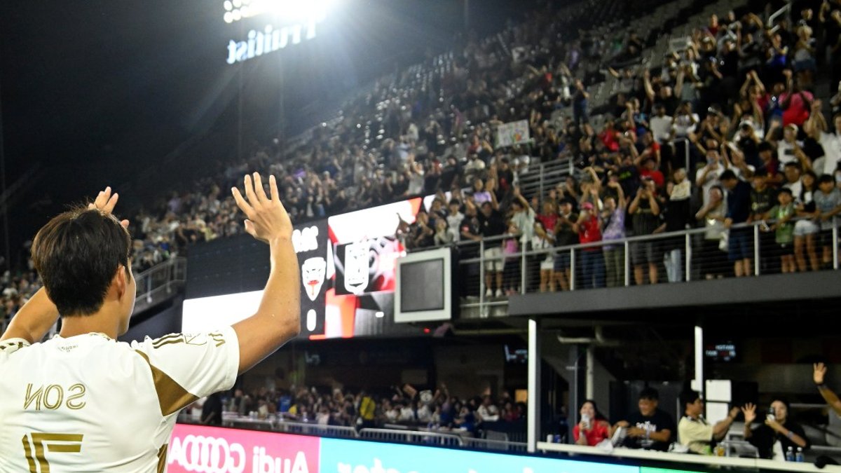 Thrive and Collaborative Fund Enter Pro Sports Thrive and Collaborative Fund Enter Pro Sports - venture capital sports