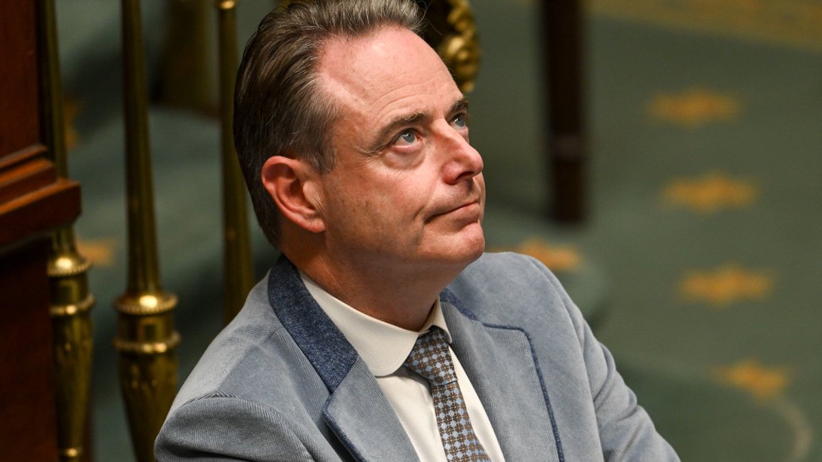 Belgian government faces tough Gaza, Belfius challenges - government challenges
