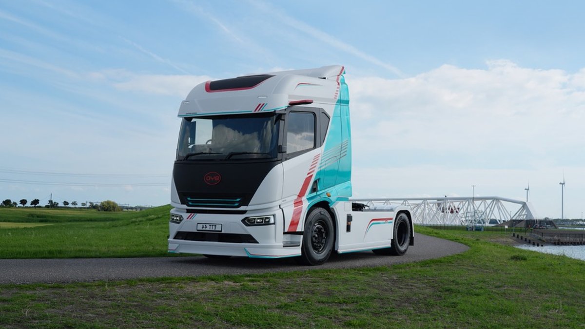 BYD launches 44-tonne electric truck in Europe The BYD ETT 44 combines a 651-kWh battery with over 1.5 MW charging power.