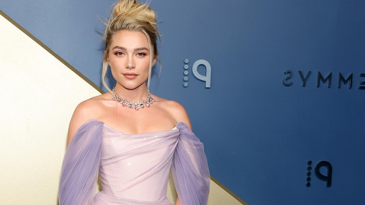 Florence Pugh Wearing Bulgari at 2026 Primetime Emmy Awards.